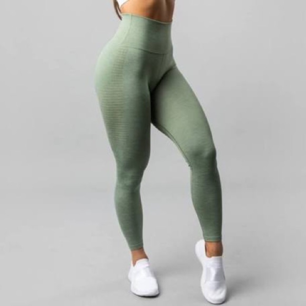 Alphalete halo leggings